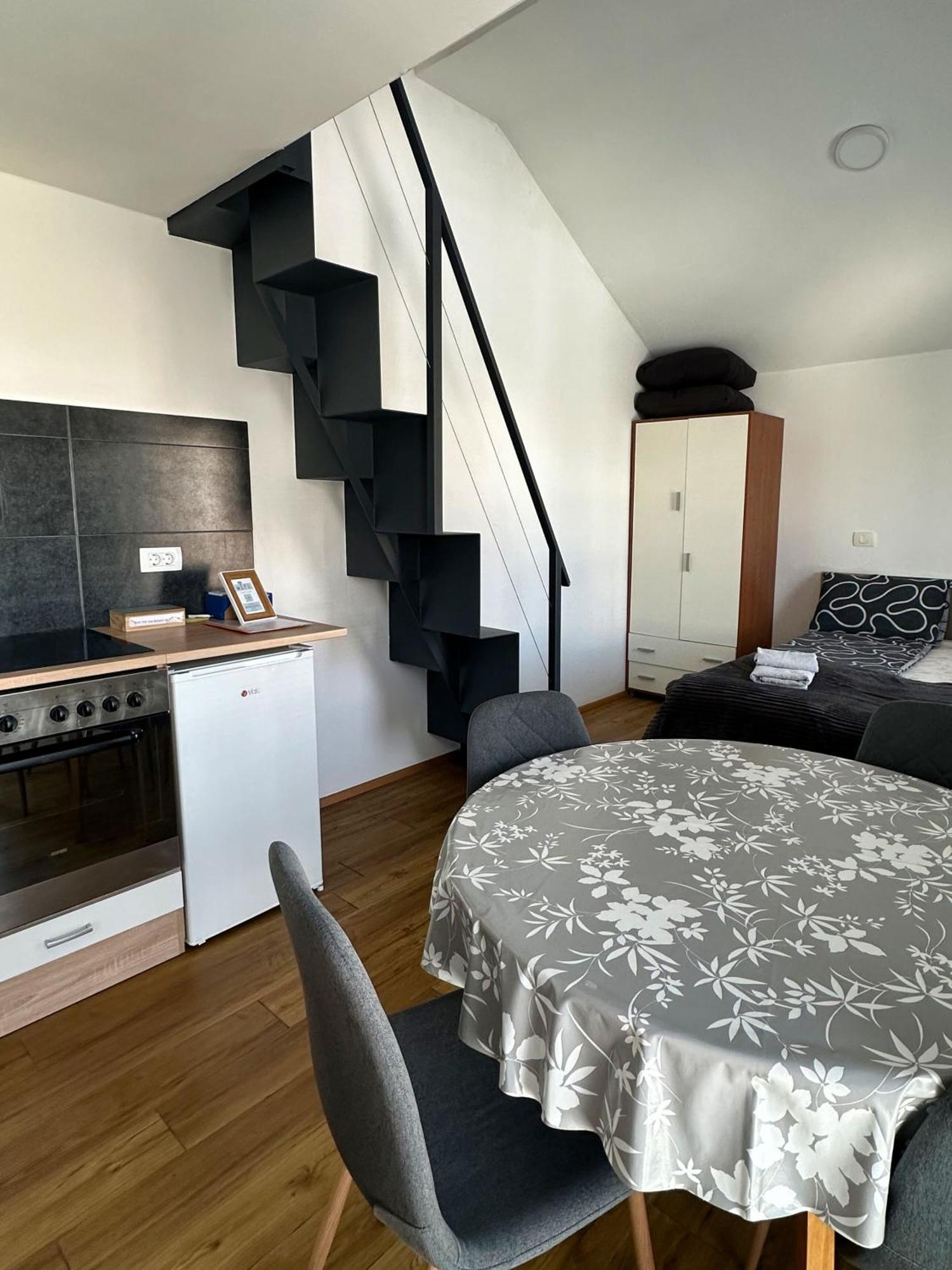 Apartments Berni 류블랴나 외부 사진